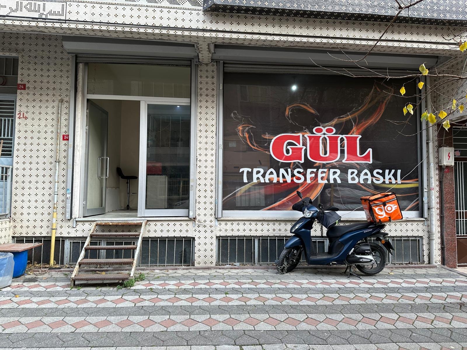 CEBECİ MAH. 1. CEBECİ CADDESİNE YAKIN 150 m² DEPOLU DÜKKAN